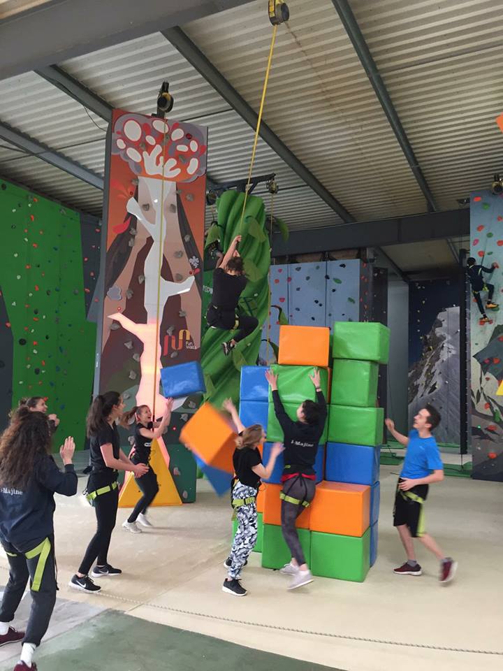 31697340_917140085125799_8917346202446462976_n